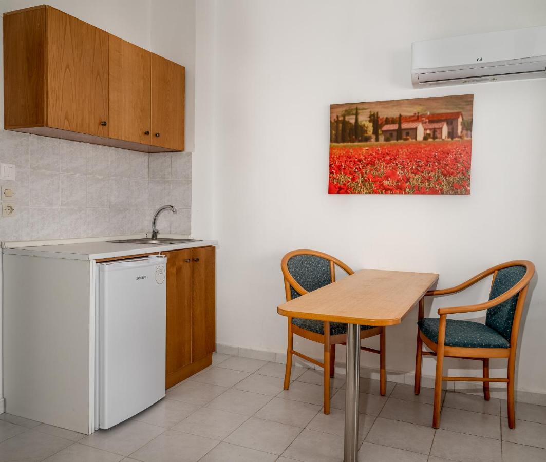 Ivory Hotel Теологос Екстер'єр фото