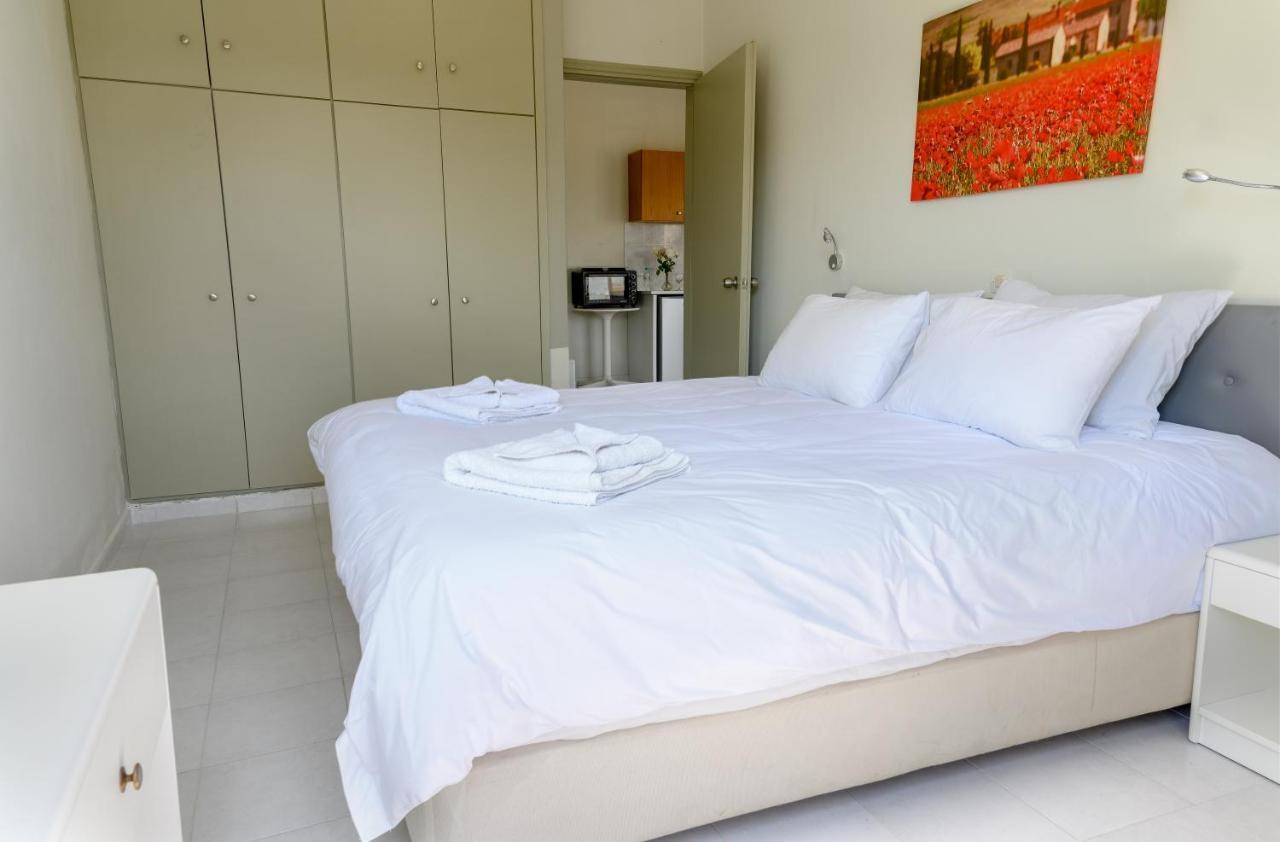 Ivory Hotel Теологос Екстер'єр фото