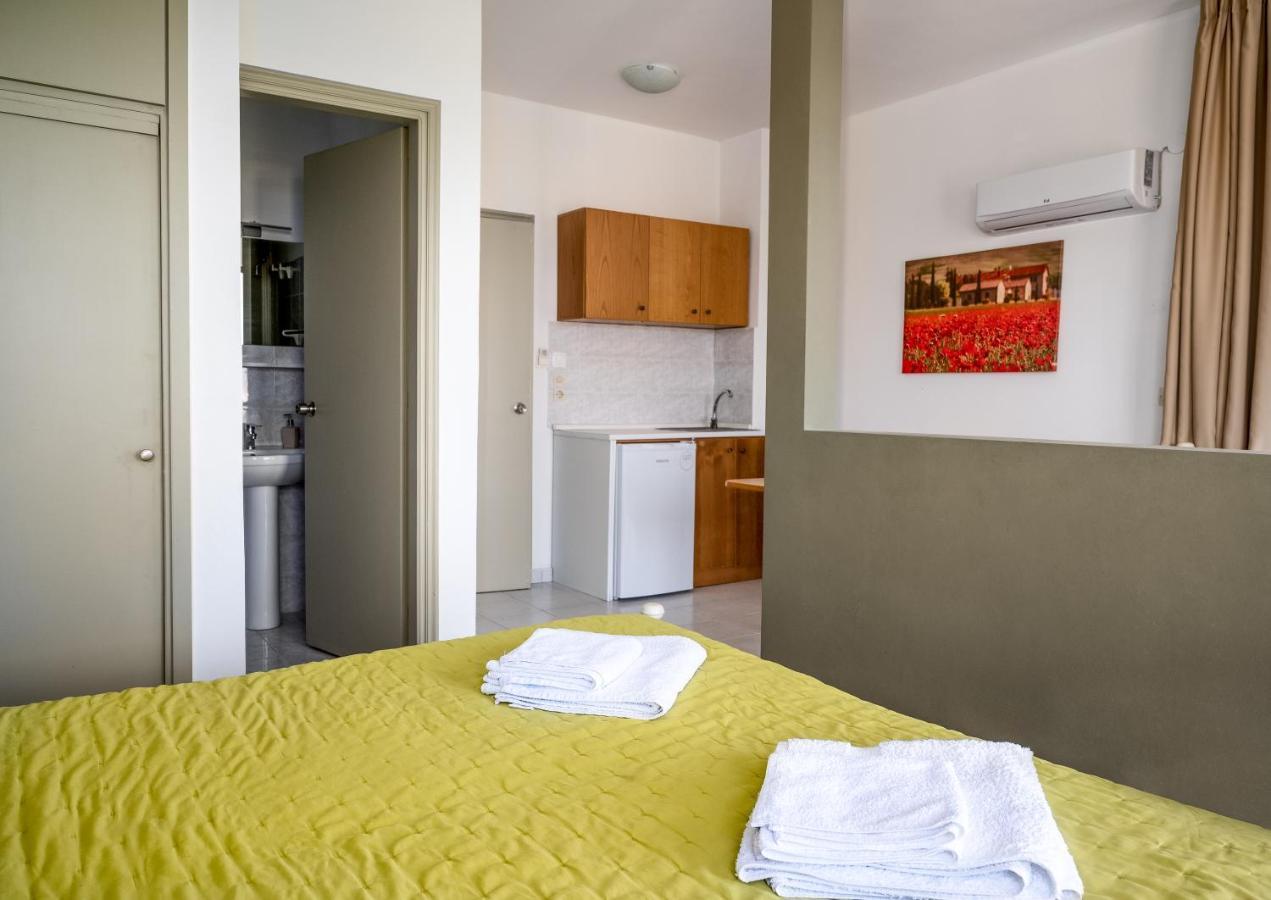 Ivory Hotel Теологос Екстер'єр фото