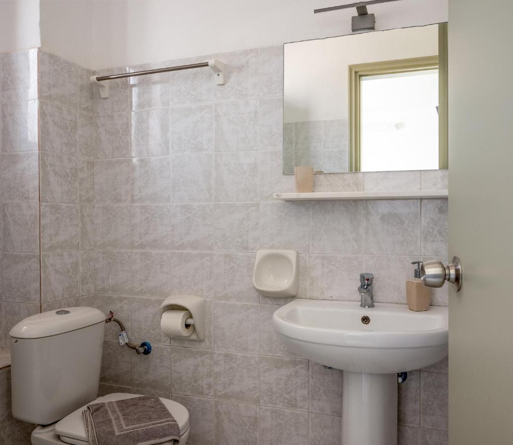 Ivory Hotel Теологос Екстер'єр фото