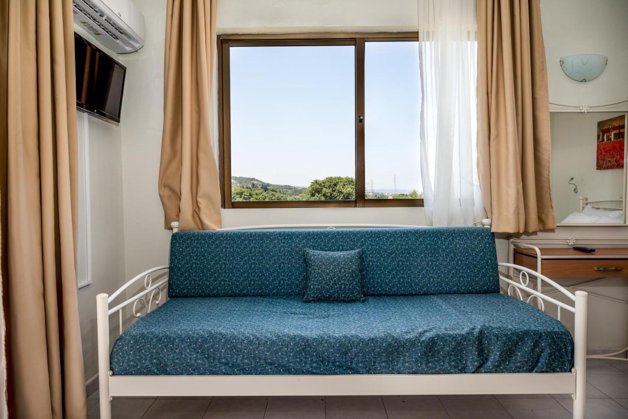Ivory Hotel Теологос Екстер'єр фото